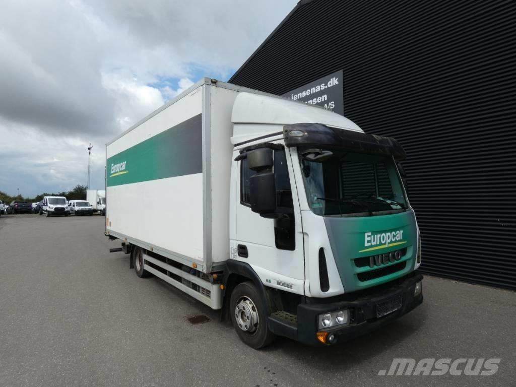 Iveco 90E 22 Dobozos teherautók