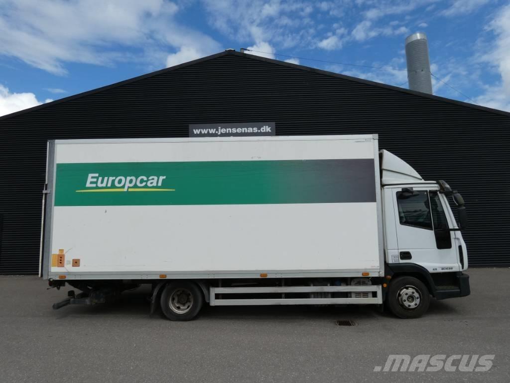 Iveco 90E 22 Dobozos teherautók