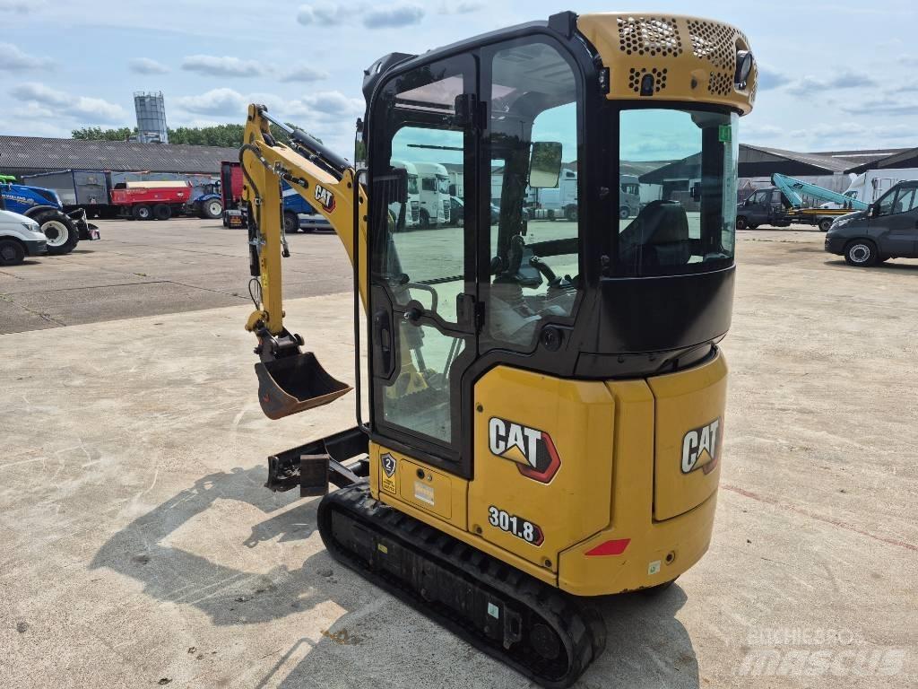 CAT 301.8 Mini kotrók < 7t