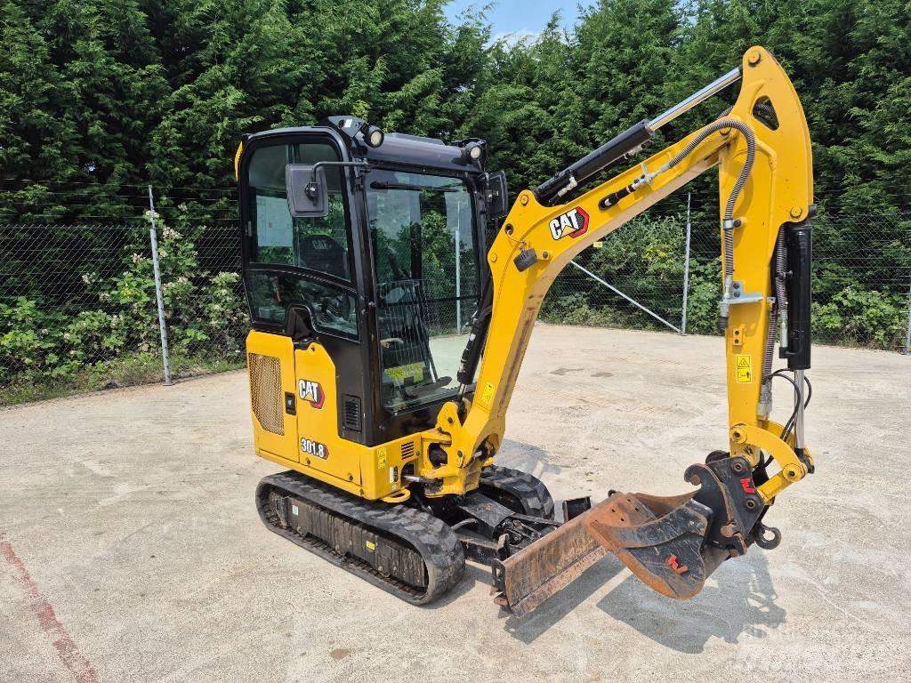 CAT 301.8 Mini kotrók < 7t