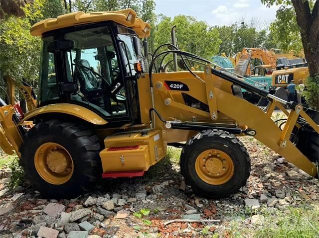 CAT 420 F Kotrórakodók