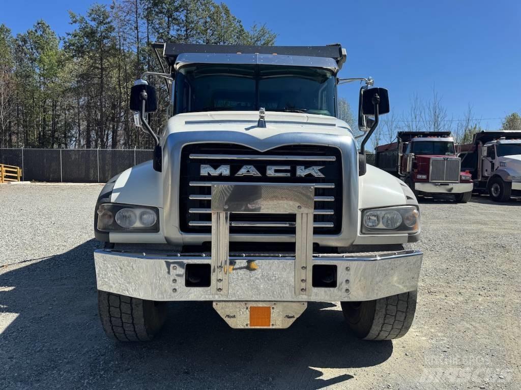 Mack Granite GU 433 Billenő teherautók