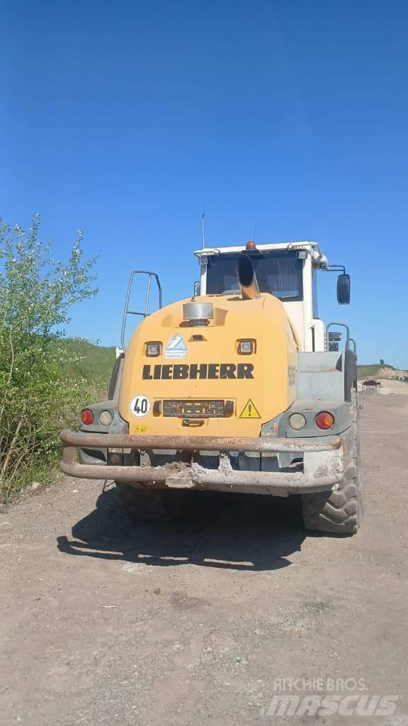 Liebherr L 556 Gumikerekes homlokrakodók