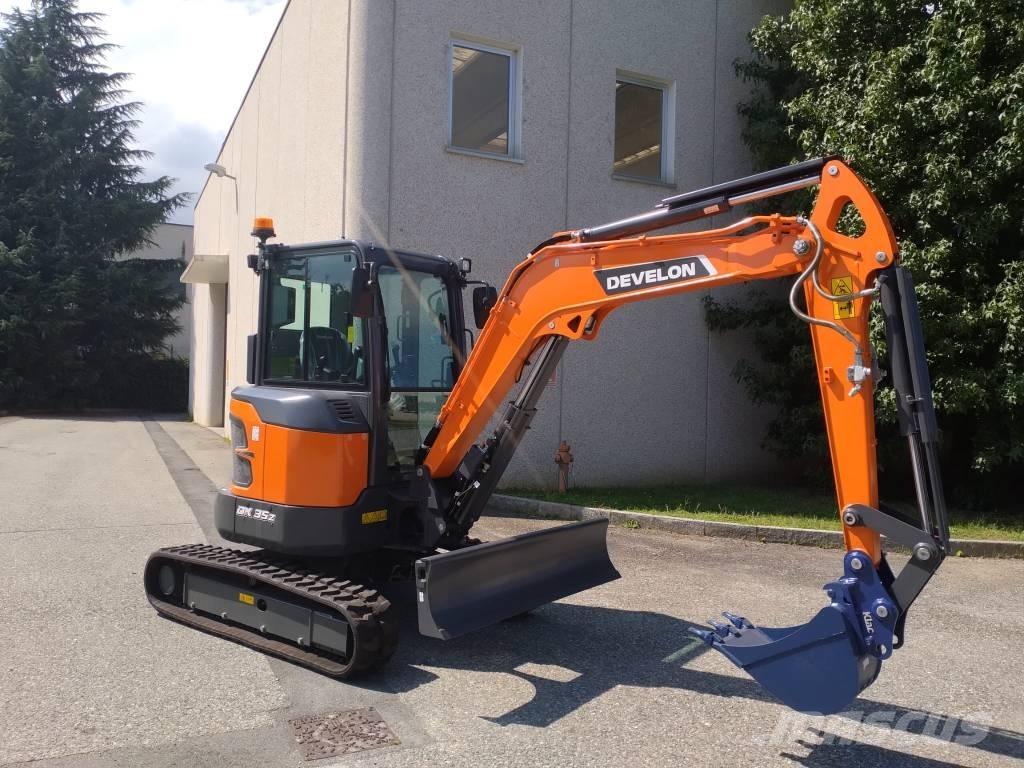 Develon DX 35 Z-7 Mini kotrók < 7t