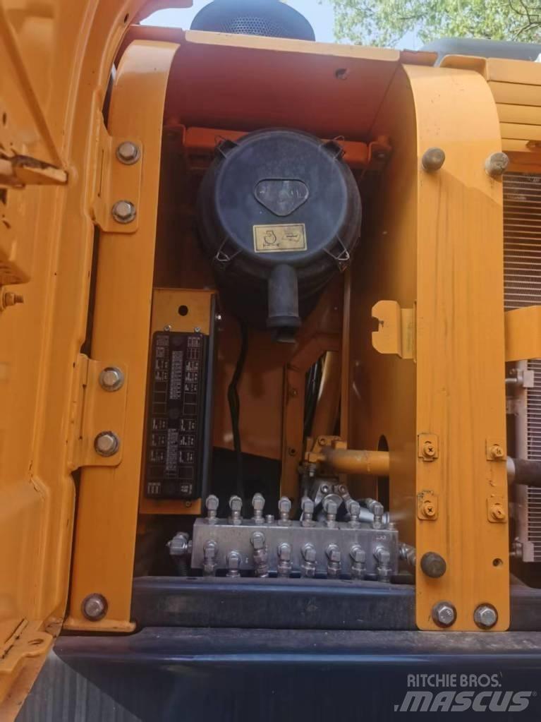 Hyundai 300lc-9s Közepes (midi) kotrók 7 t - 12 t