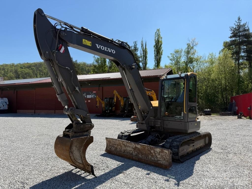 Volvo ECR88D Közepes (midi) kotrók 7 t - 12 t