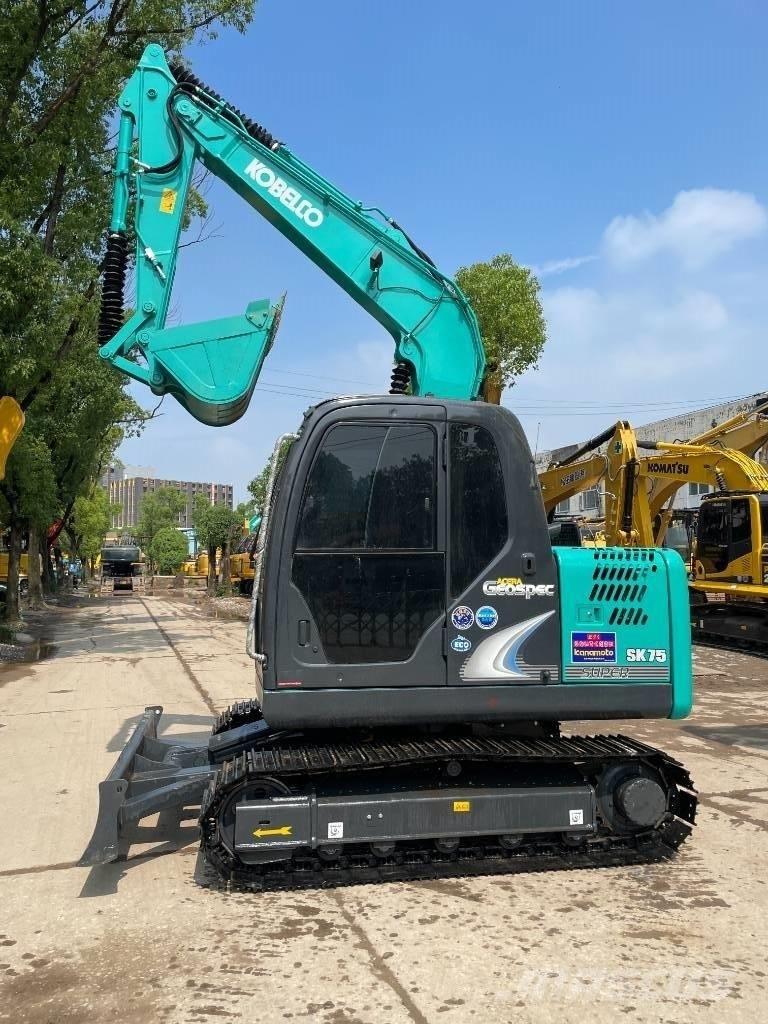 Kobelco SK 75 Mini kotrók < 7t