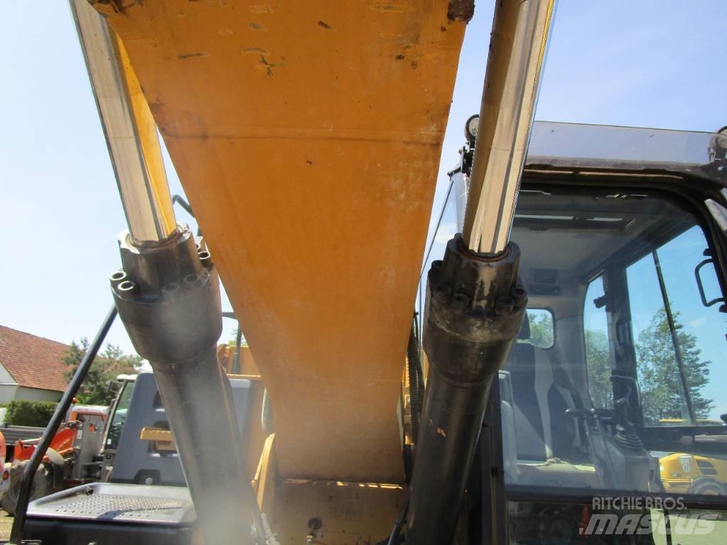 CAT 318 E L Lánctalpas kotrók