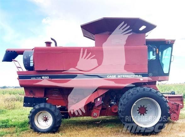 Case IH 1680 Kombájnok