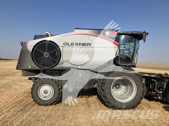 Gleaner S98 Kombájnok