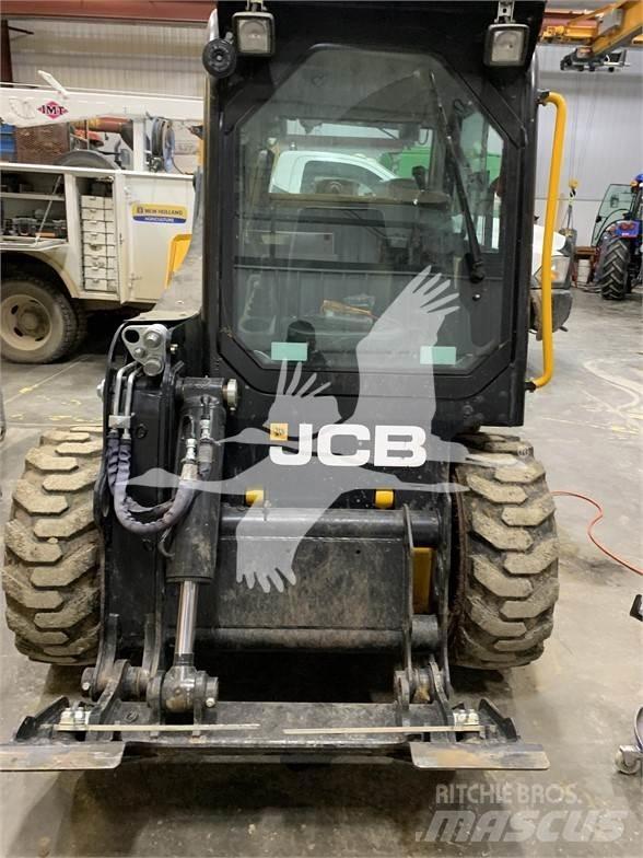 JCB 215 Kompaktrakodók