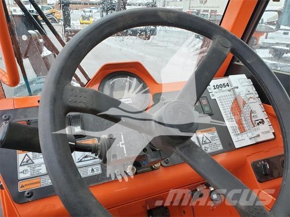 SkyTrak 10054 Teleszkópos rakodók