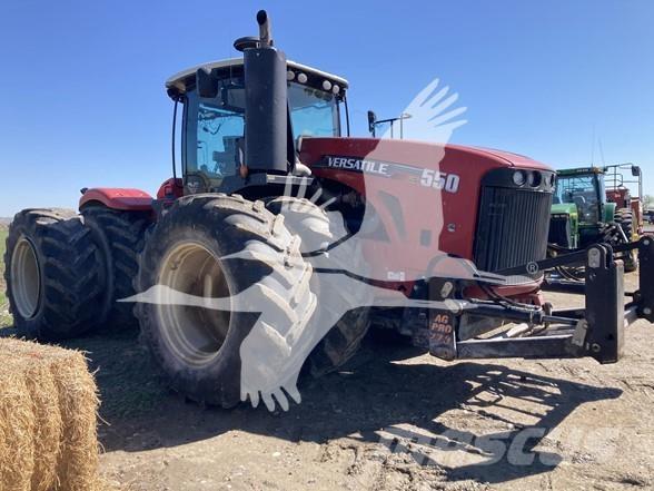 Versatile 550 Traktorok