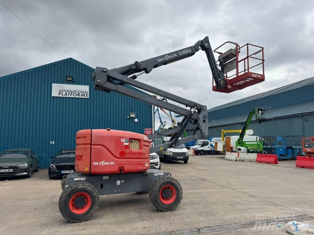 SkyJack SJ 46 AJ Karos emelők
