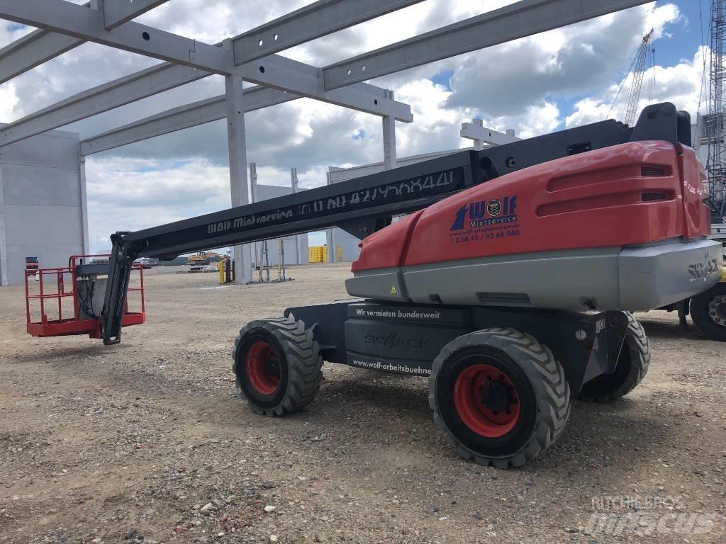SkyJack SJ 66 T Karos emelők
