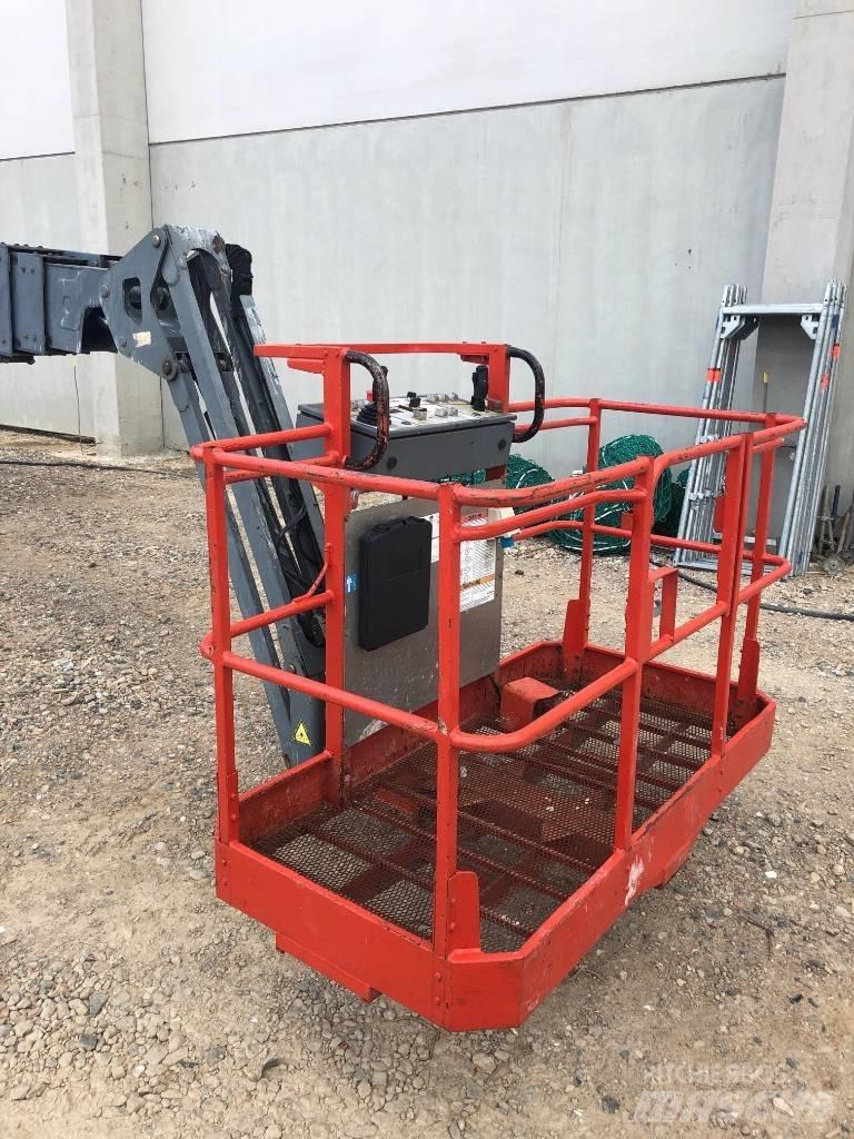 SkyJack SJ 66 T Karos emelők