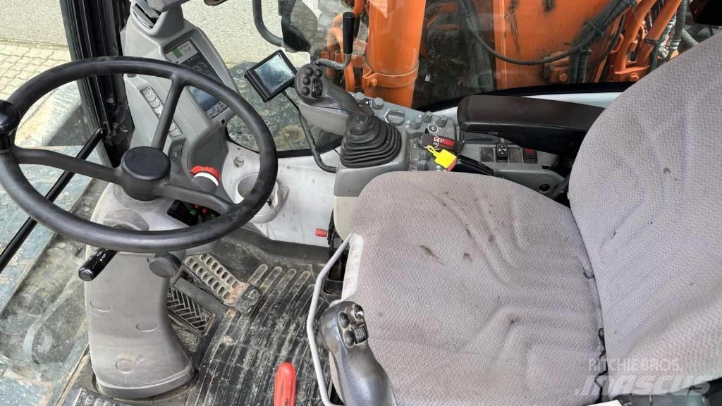 Hitachi ZX 140 W-5 Gumikerekes kotrók