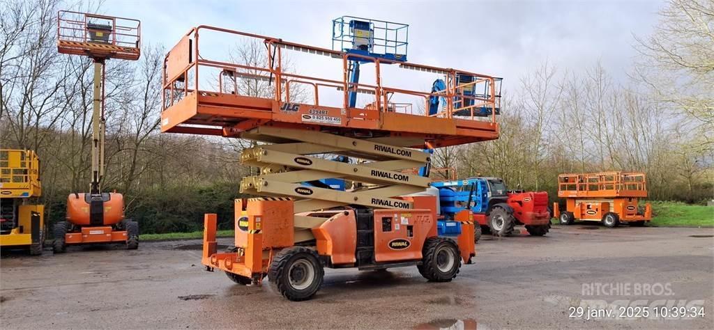 JLG 4394RT Ollós emelők