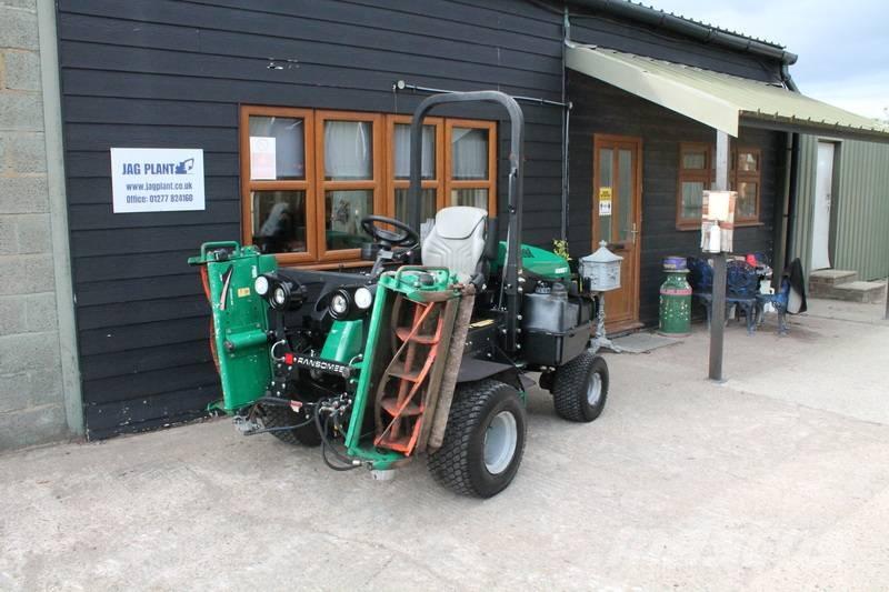 Ransomes Parkway3 Ráülős fűnyírók