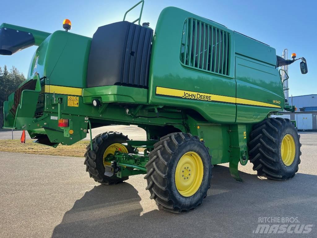 John Deere W540 Kombájnok