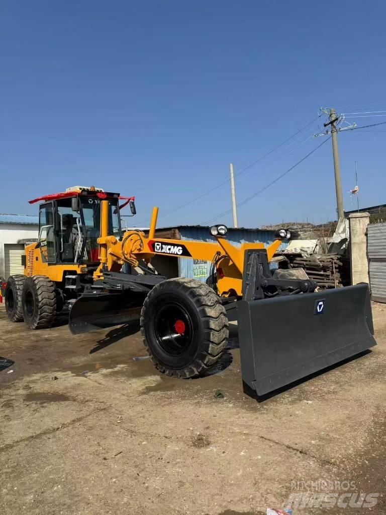 XCMG GR 2153 Gréderek