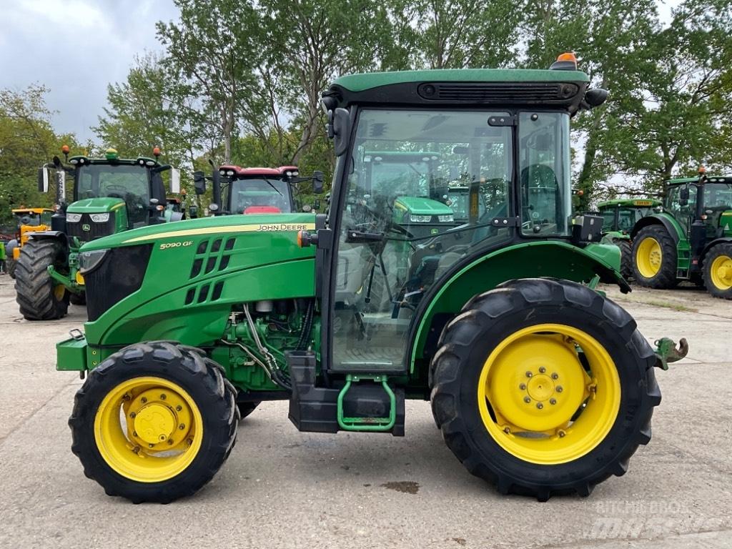 John Deere 5090 GF Traktorok