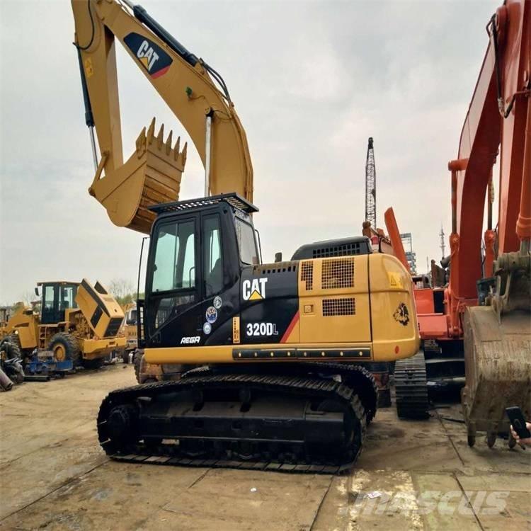 CAT 325 D L Lánctalpas kotrók