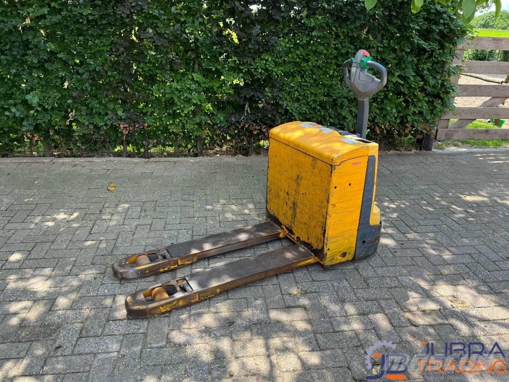 Jungheinrich EJE 118 Gyalogkíséretű targonca