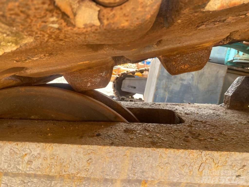 Kobelco CKE 2500 Lánctalpas daruk