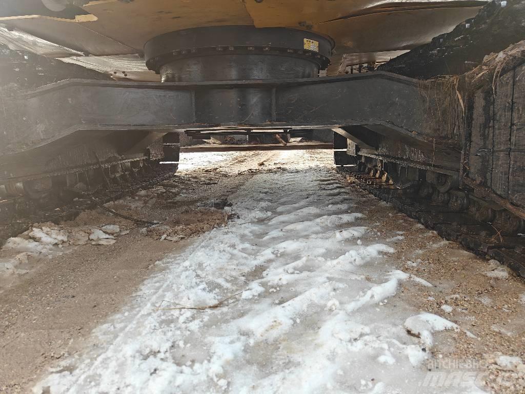 CAT 308  CR Közepes (midi) kotrók 7 t - 12 t