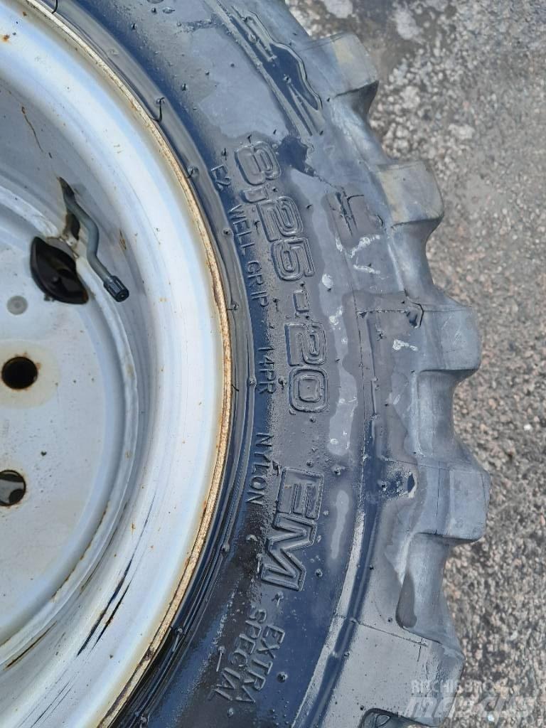 Mitas 8,25-20 Hjul Gumiabroncsok, kerekek és felnik