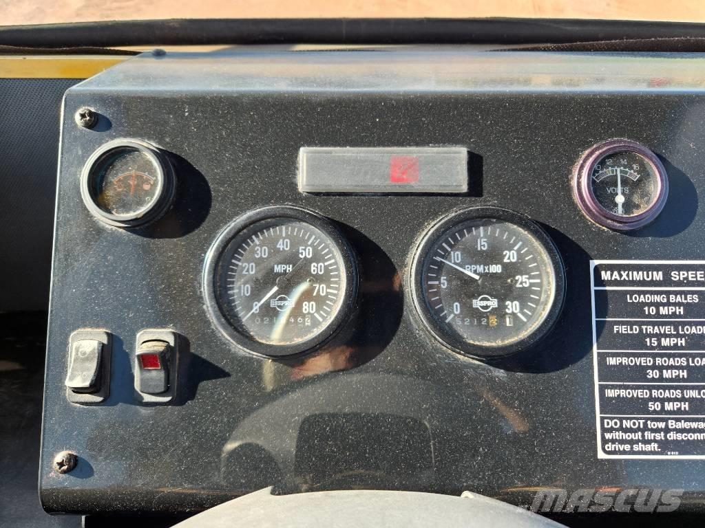 New Holland H 9880 Bálaszállító pótkocsi