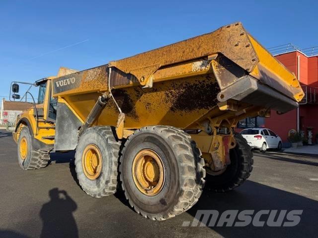 Volvo A 30 F Csuklósdömperek