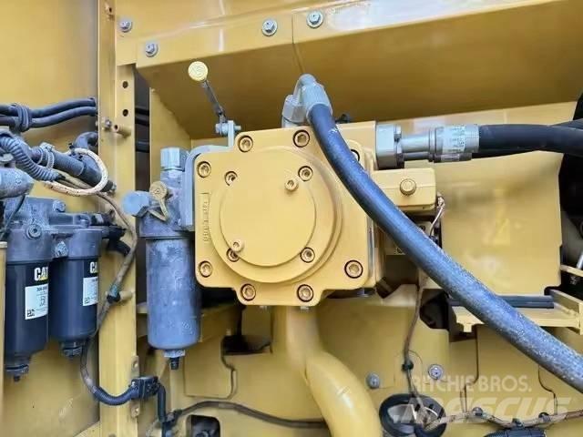 CAT 320 GC Lánctalpas kotrók