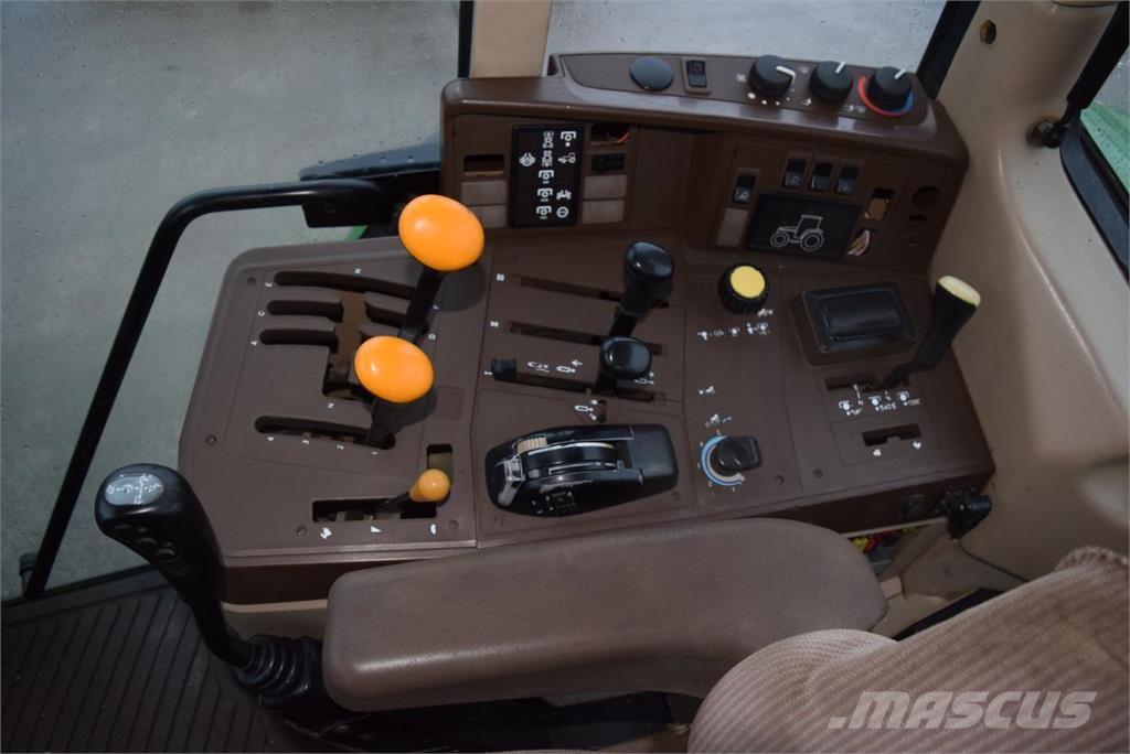 John Deere 6210 Traktorok