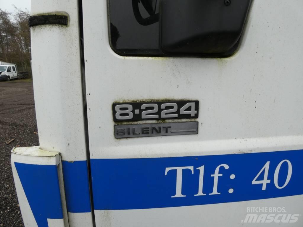 MAN 8.224 Dobozos teherautók