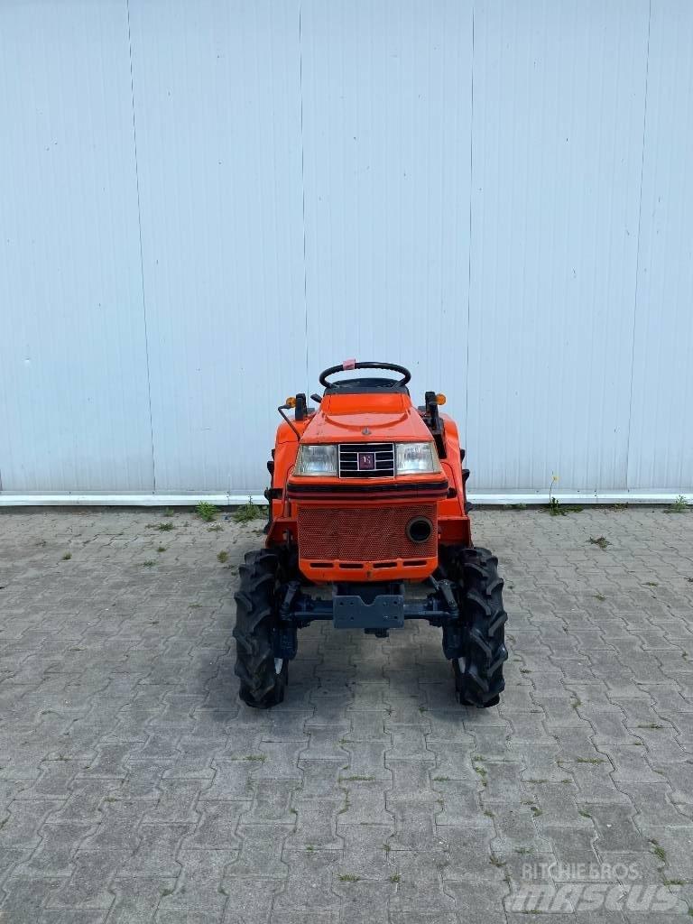 Kubota B 40 Kompakt traktorok