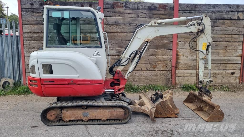 Takeuchi TB 230 Mini kotrók < 7t