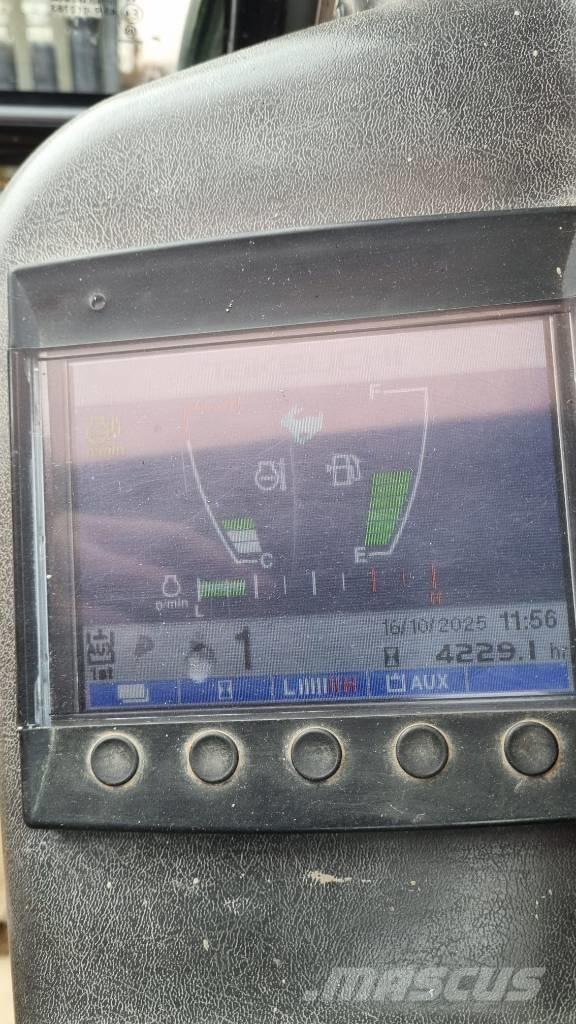 Takeuchi TB 230 Mini kotrók < 7t