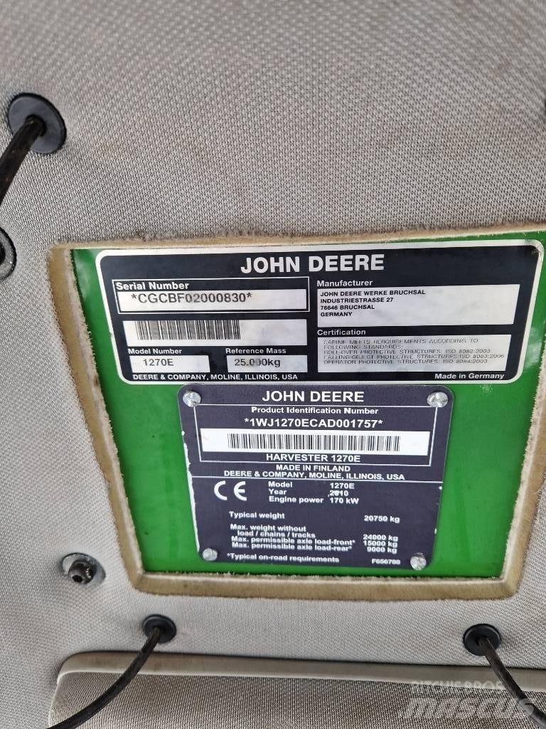 John Deere 1270E Betakarítók