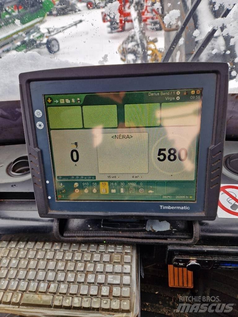 John Deere 1270E Betakarítók