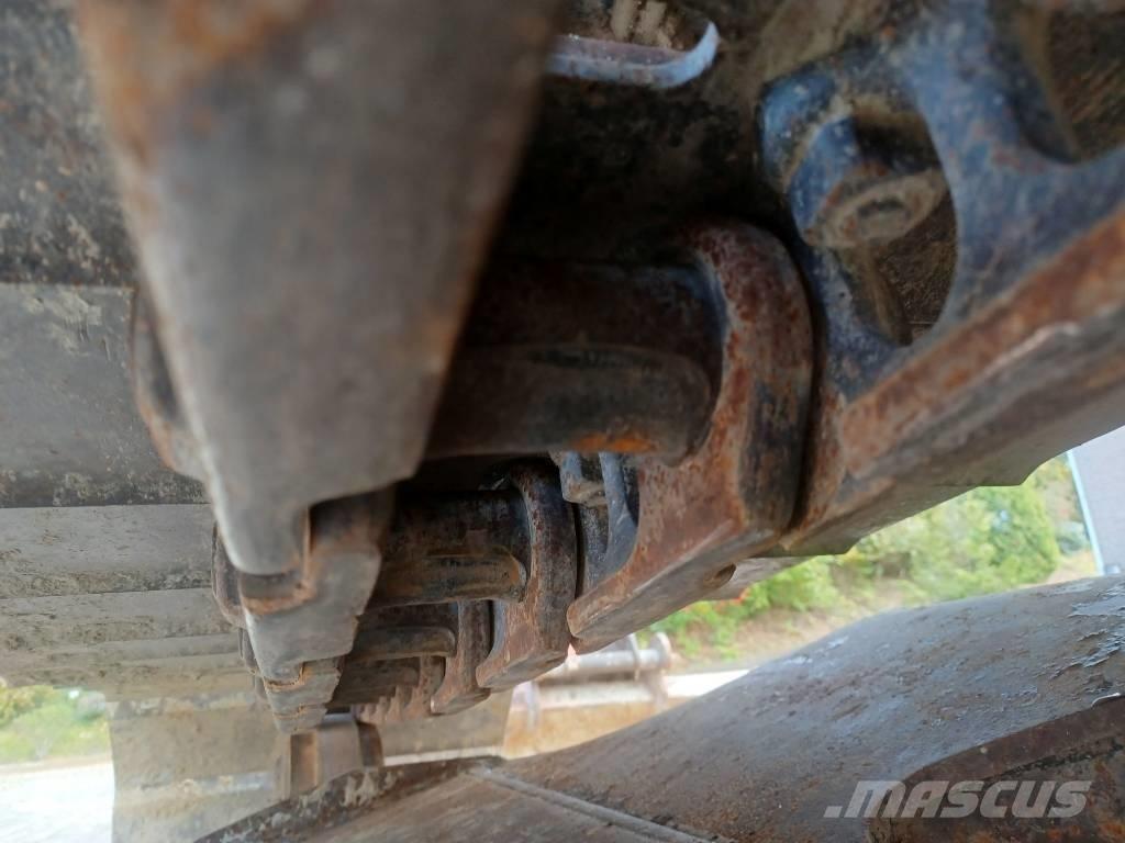 Hitachi ZX 135 US-6 Lánctalpas kotrók