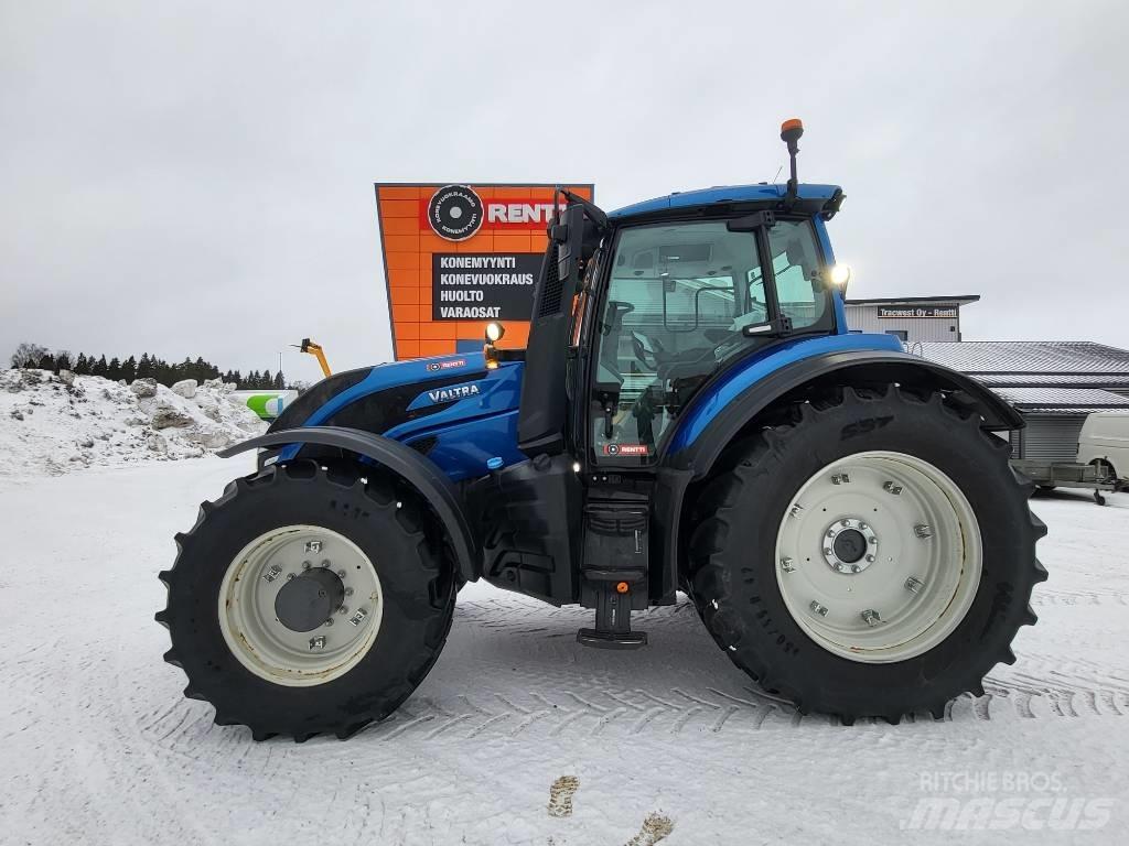 Valtra T 215 Traktorok