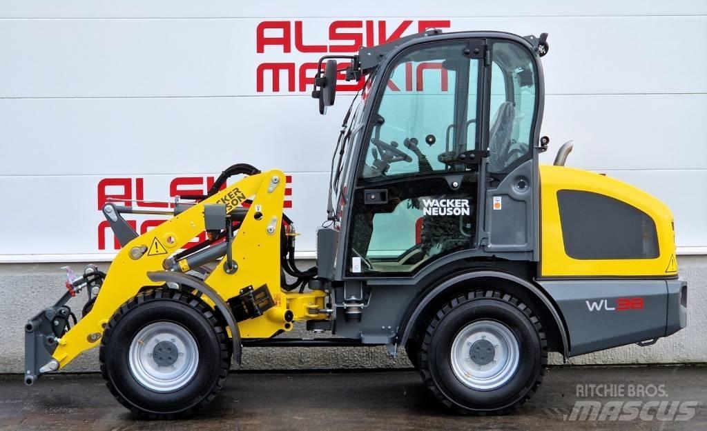 Wacker Neuson WL 38 Gumikerekes homlokrakodók