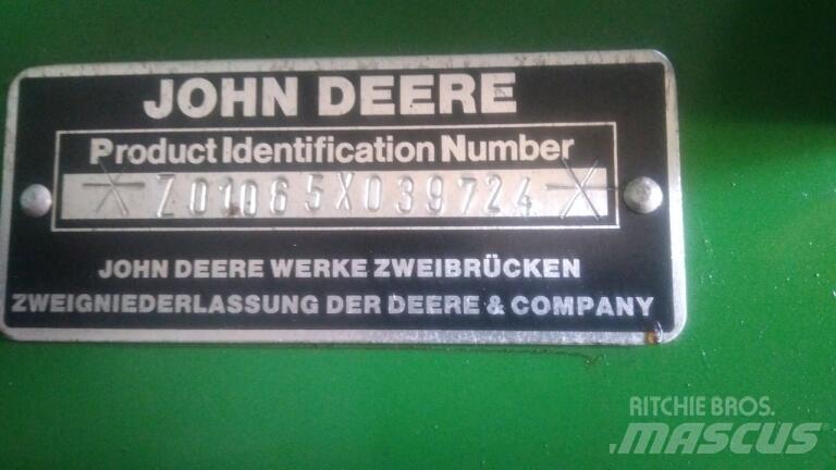 John Deere 1065 Kombájnok
