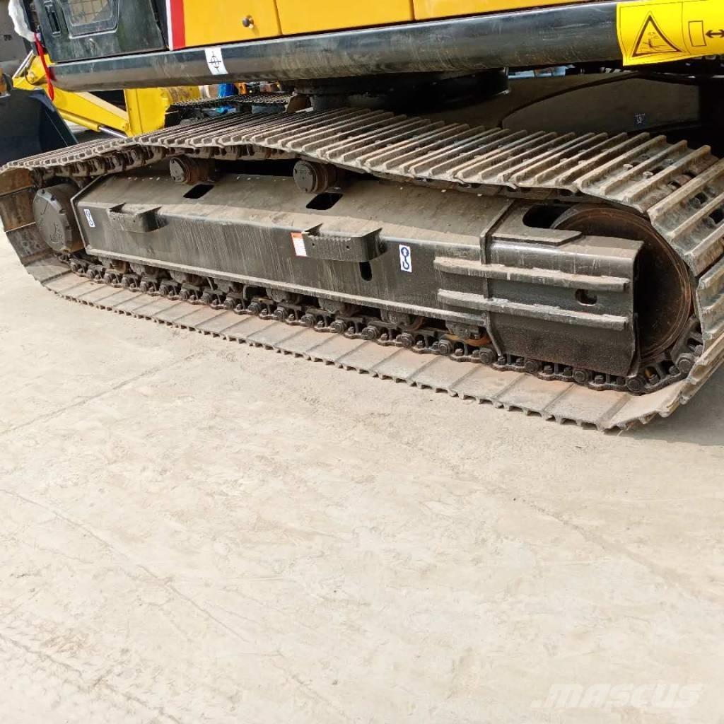 Sany SY 215 C Lánctalpas kotrók