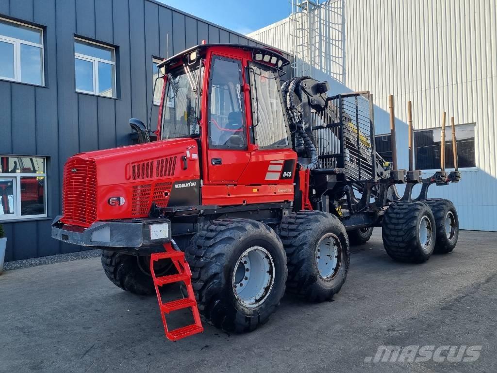 Komatsu 845 Kihordók