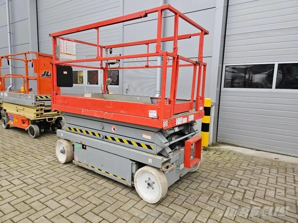 SkyJack SJ 4620 Ollós emelők