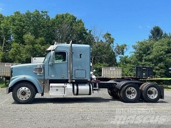 Freightliner 122SD Nyergesvontatók
