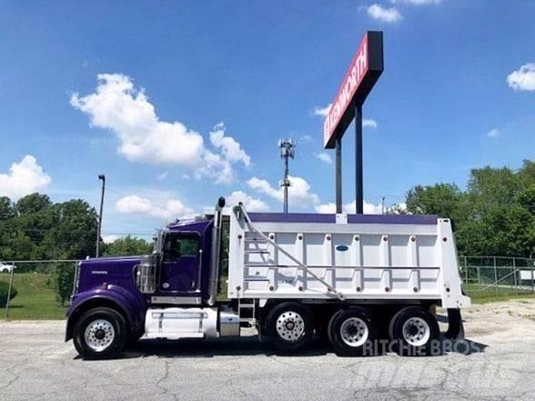 Kenworth W900B Billenő teherautók